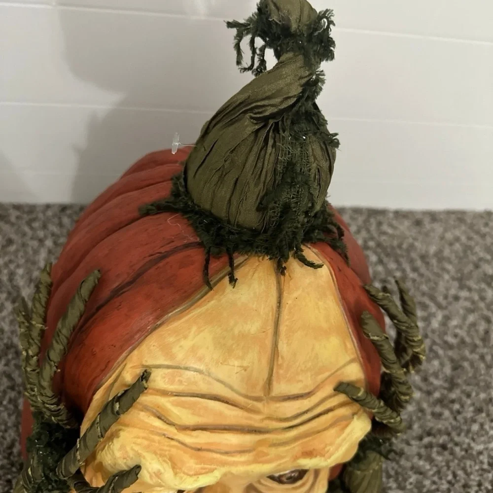 Katherine's Collection Haunted pumpkin